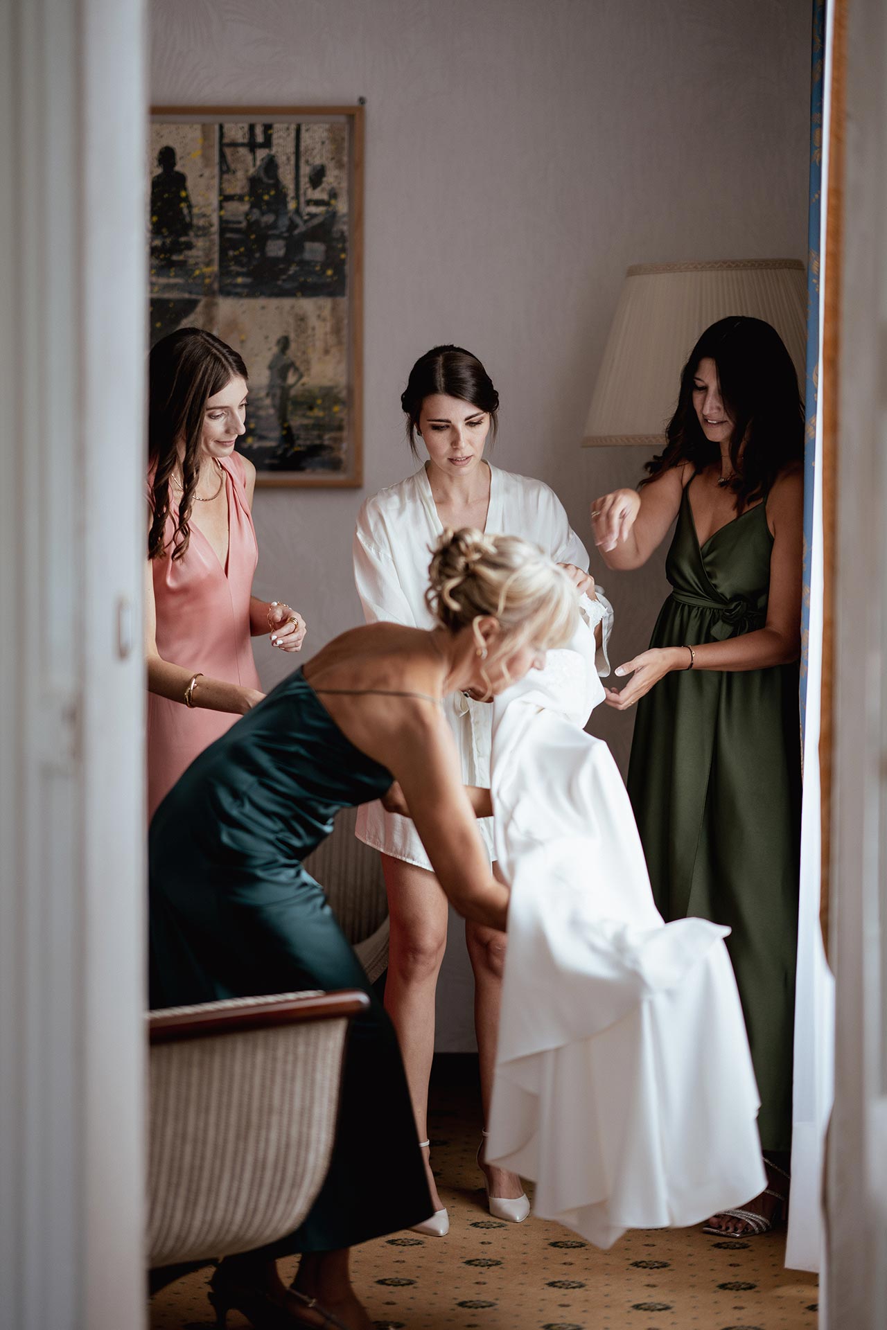 alessio-arrigoni-servizio-fotografico-matrimonio-cd-momenti-preparazione-sposa Alessio Arrigoni servizio fotografico matrimonio C&D momenti di preparazione della sposa