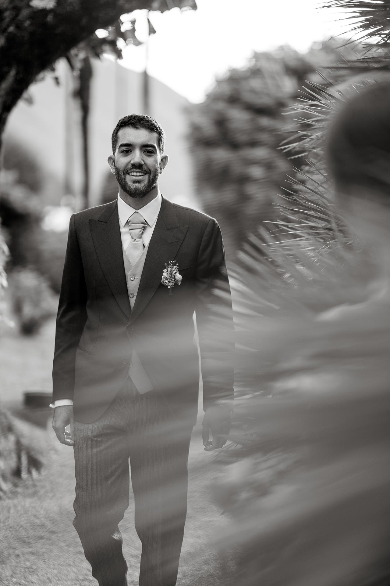 alessio-arrigoni-servizio-fotografico-matrimonio-cd-sposo-bianco-e-nero Alessio Arrigoni servizio fotografico matrimonio C&D sposo in bianco e nero