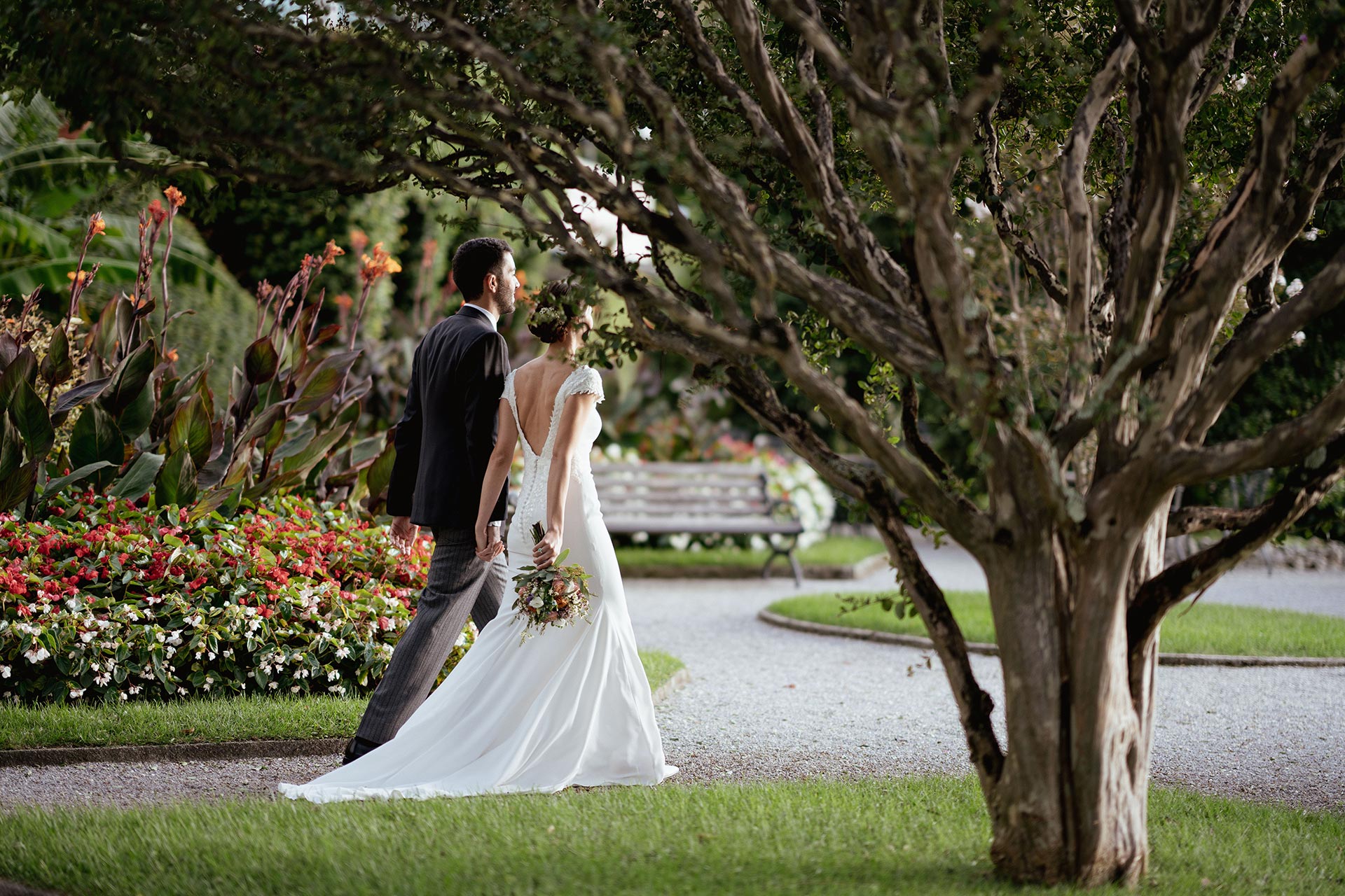 alessio-arrigoni-servizio-fotografico-matrimonio-cd-camminata-sposi Alessio Arrigoni servizio fotografico matrimonio C&D camminata degli sposi